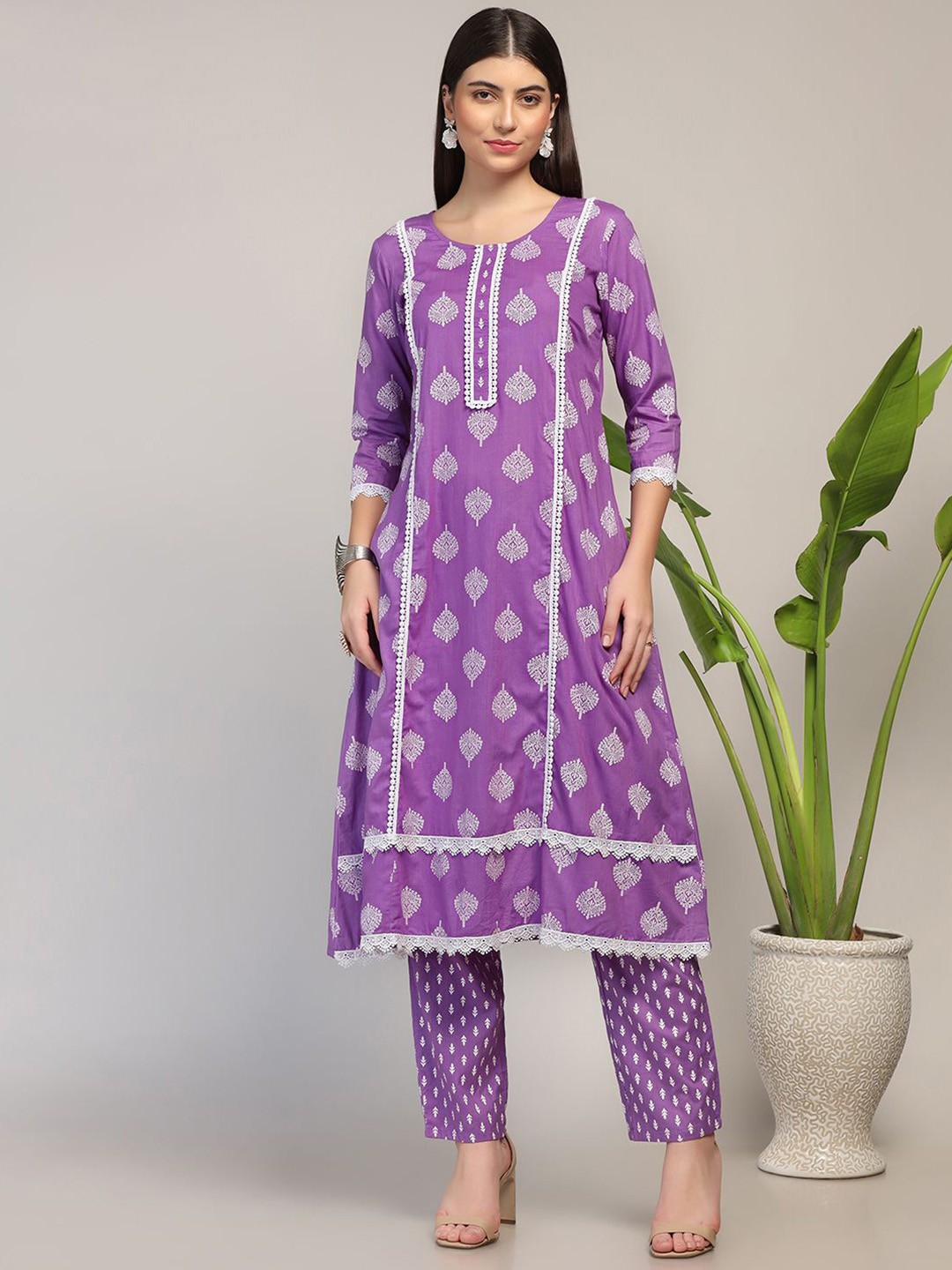 

BAESD Ethnic Motifs Printed Round Neck A-Line Kurta with Trousers, Purple