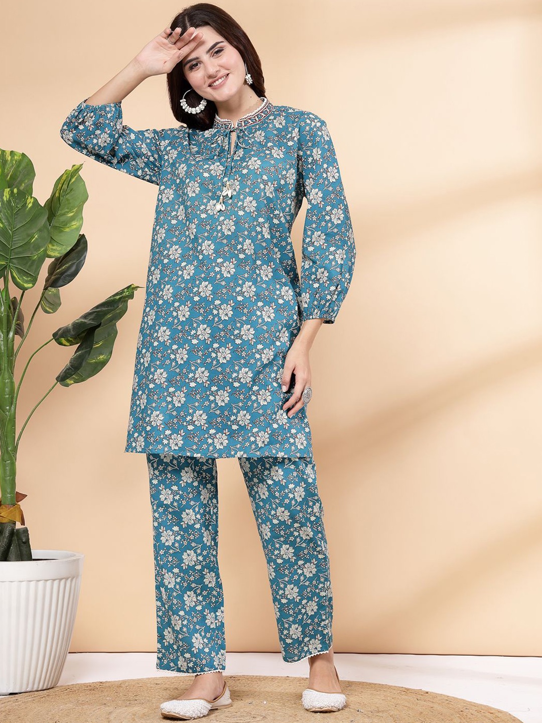 

Nayam By Lakshita Women Floral Printed Tunic with Trousers, Blue