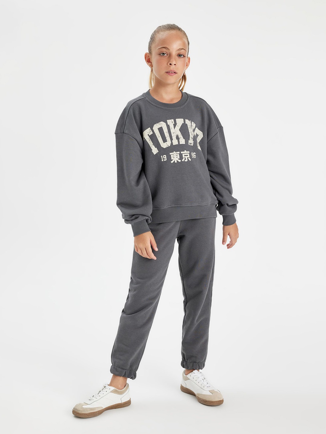 

DeFacto Girls Printed Sweatshirt With Joggers, Grey