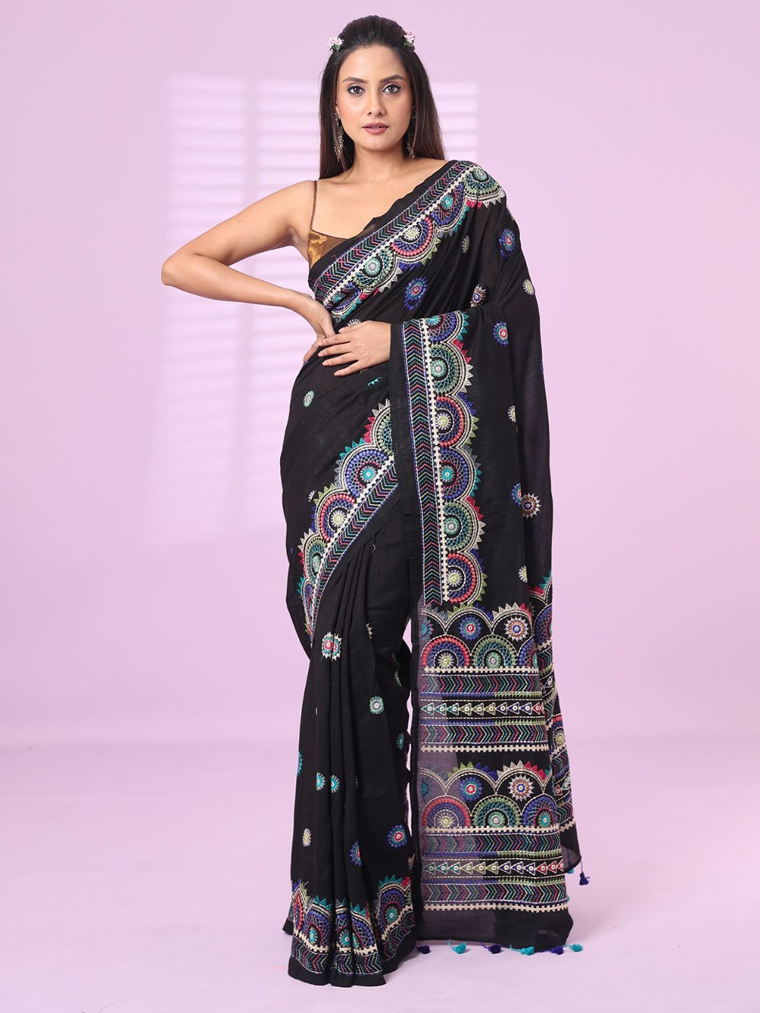 

Charukriti Ethnic Motifs Embroidered Soft Pure Georgette Saree, Black