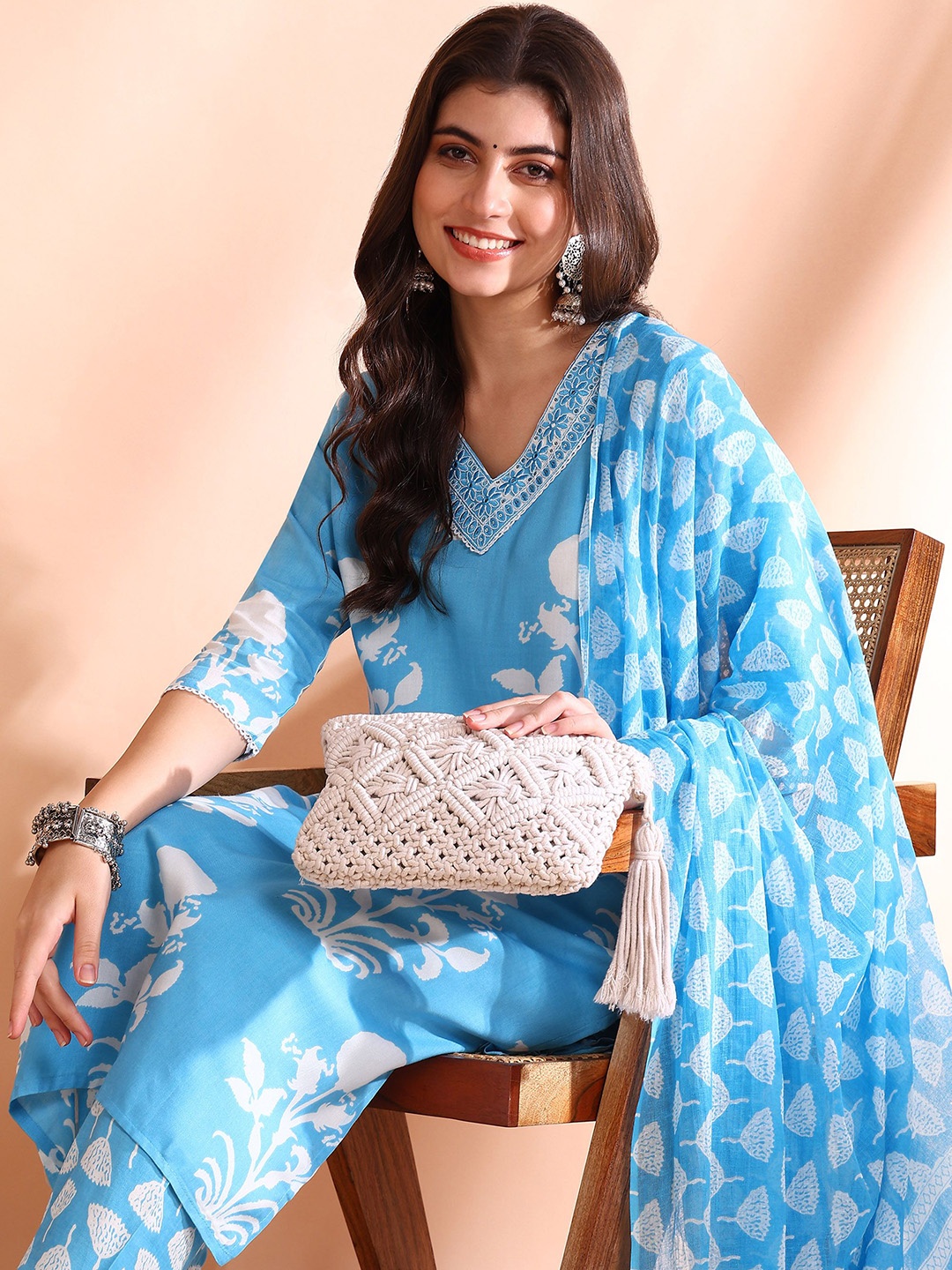 

Ode by House of Pataudi Printed Thread Work Pure Cotton Kurta With Trousers & Dupatta, Blue