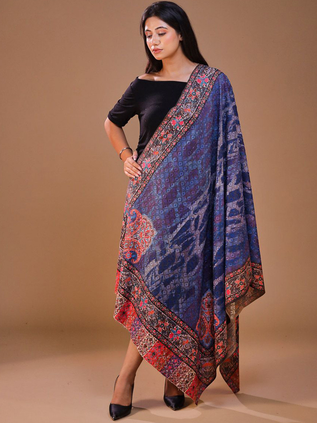 

SWI Stylish Floral Embroidered Woolen Shawl, Navy blue
