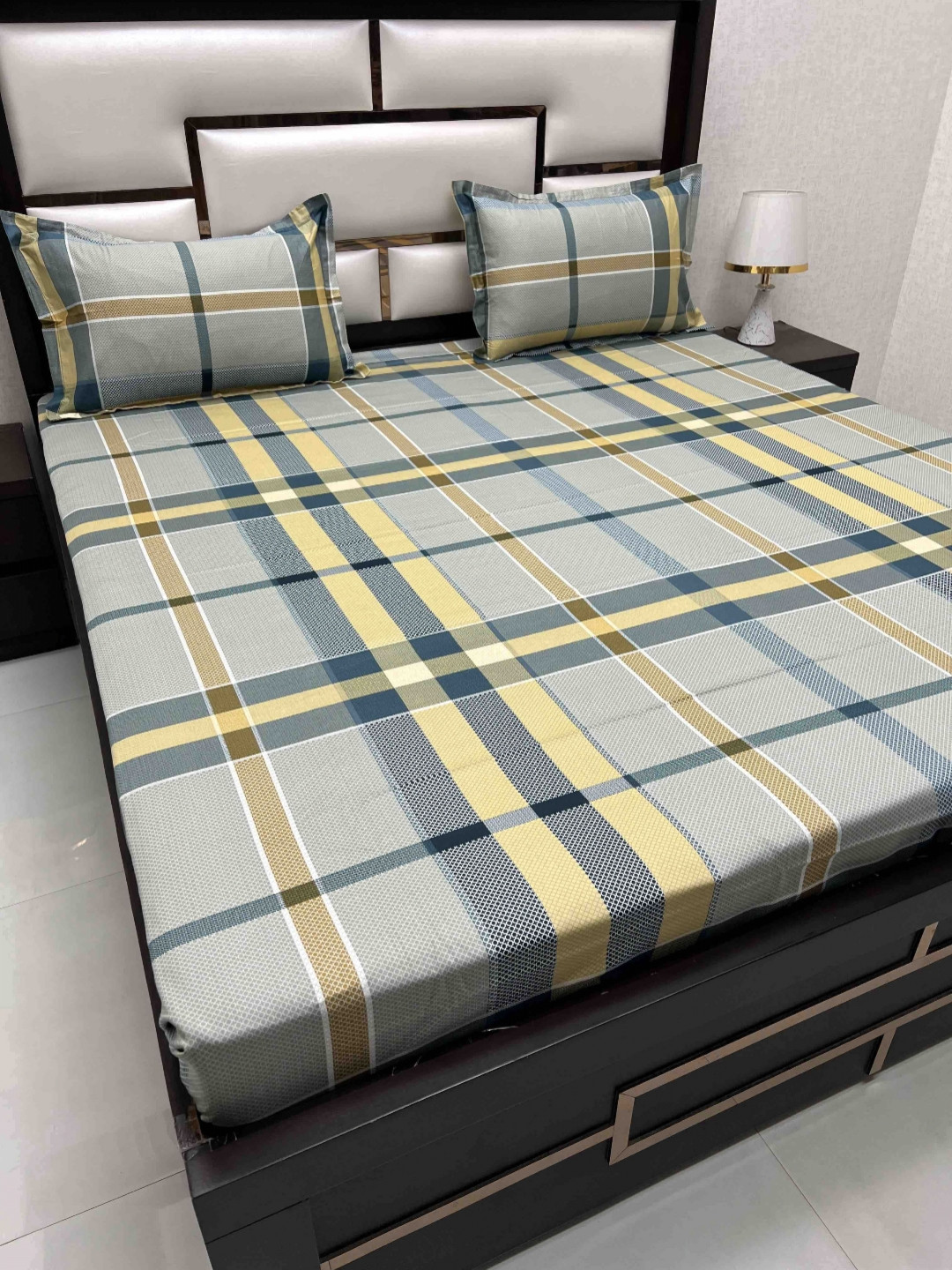 

Pure Decor Passion Fur Green Checked Pure Cotton 240 TC Queen Bedsheet & 2 Pillow Covers