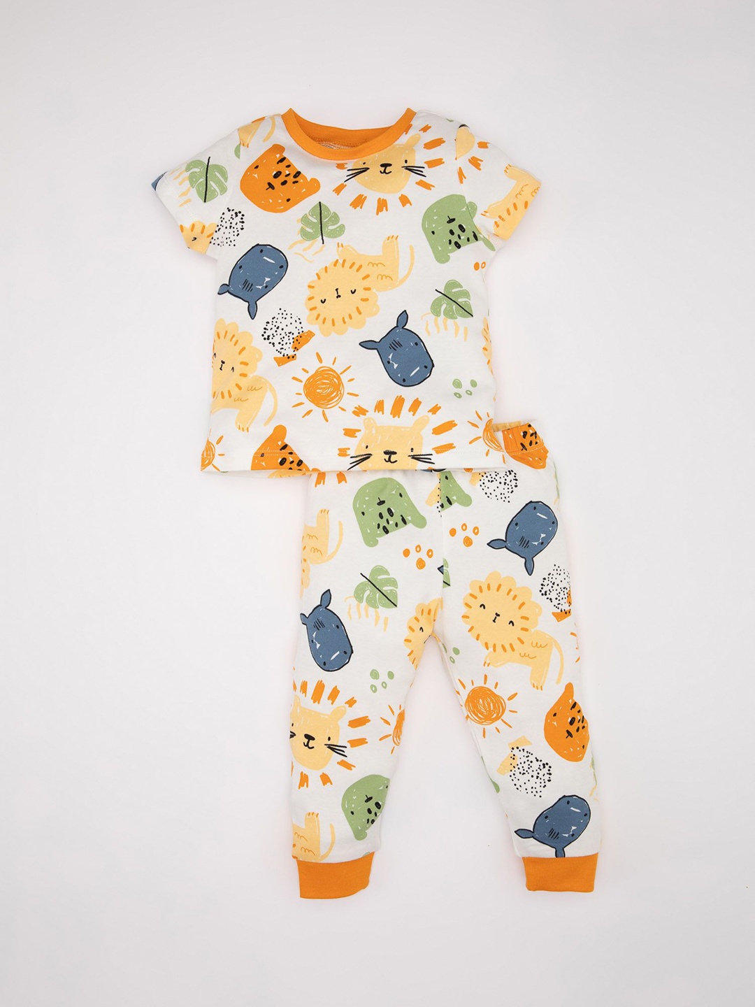 

DeFacto Boys Printed Pure Cotton Night Suit, Orange