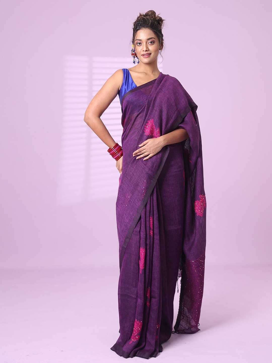 

Charukriti Ethnic Motifs Embroidered Pure Linen Saree, Purple
