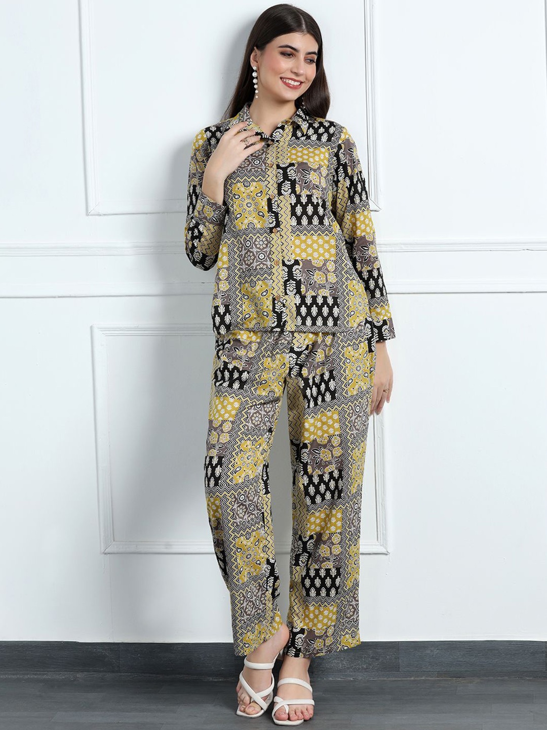 

BAESD Abstract Printed Cotton Katha Shirt & Trouser, Green