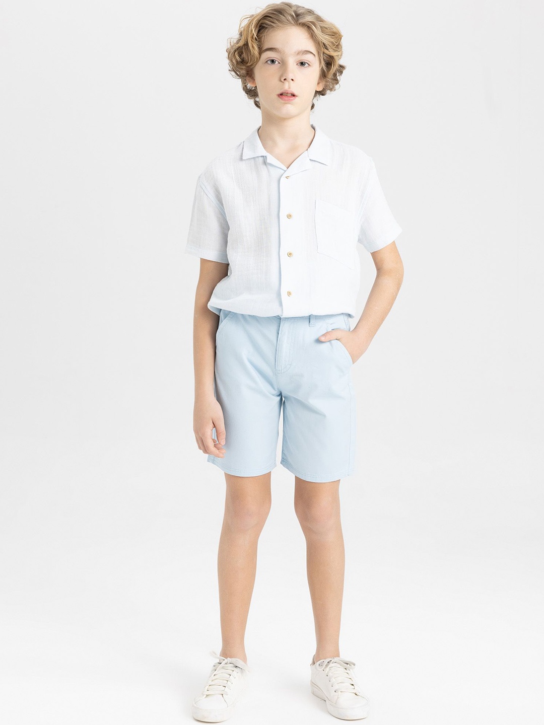 

DeFacto Boys Mid-Rise Shorts, Blue
