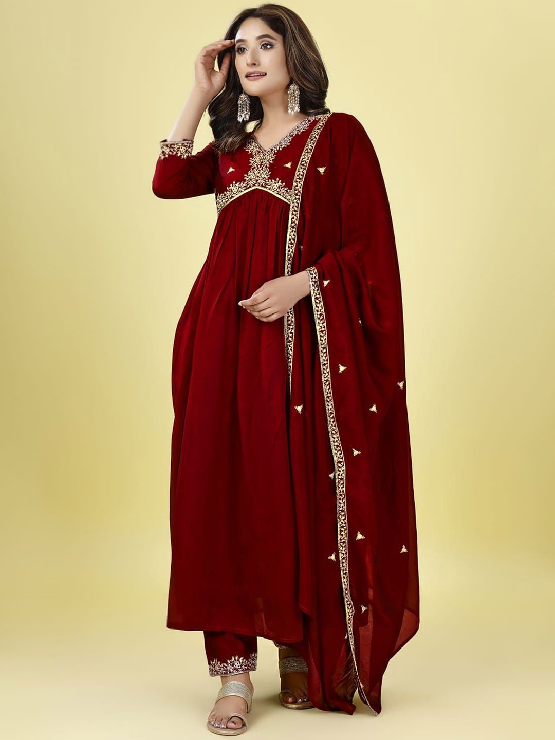 

FASHIRE Floral Yoke Design Thread Work Anarkali Kurta with Trousers & With Dupatta, Maroon
