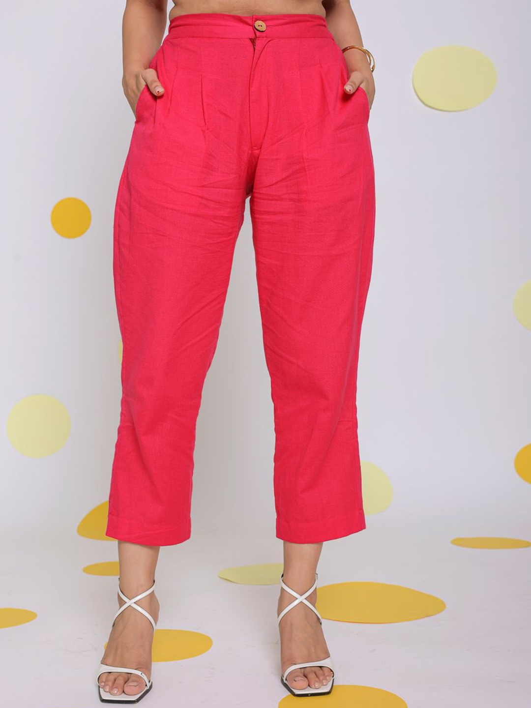 

KAORI BY SHREYA AGARWAL Women Relaxed Cropped Pure Cotton High-Rise Trousers, Pink