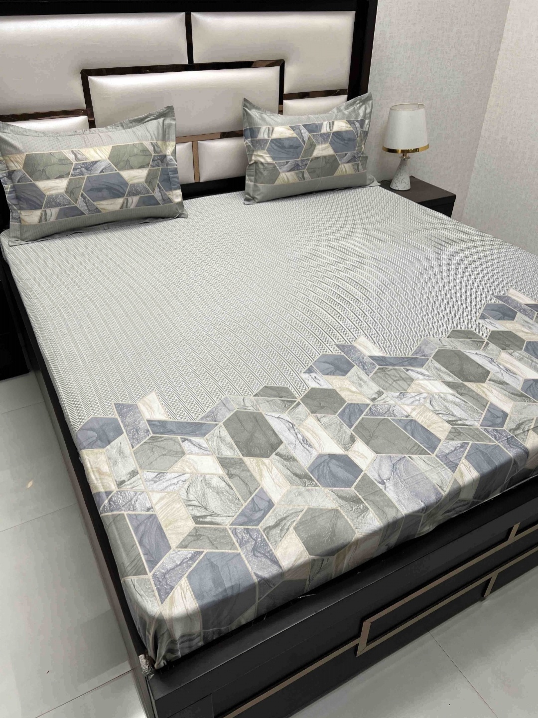 

Pure Decor Grey & Blue Geometric Pure Cotton 330 TC King Bedsheet with 2 Pillow Covers