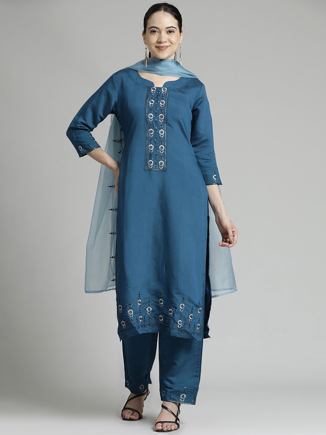 

Jaipur Kurti Embroidered Notch Neck Pure Cotton Straight Kurta With Trousers & Dupatta, Blue