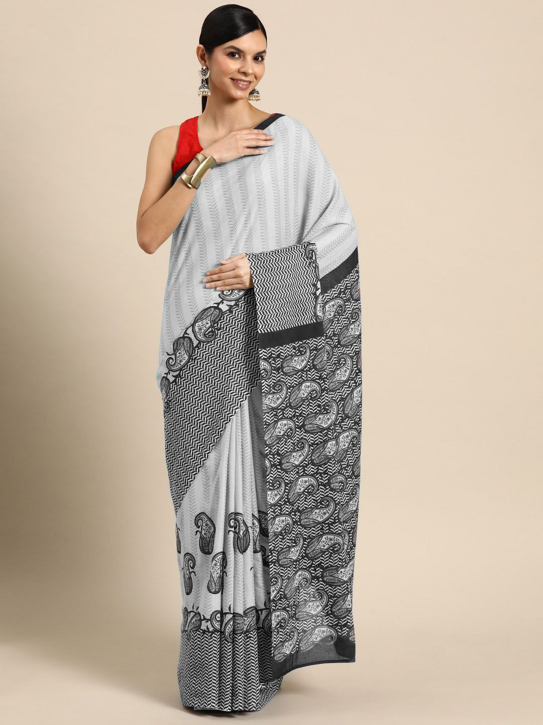 

BUTA BUTI Floral Printed Pure Cotton Saree, Grey