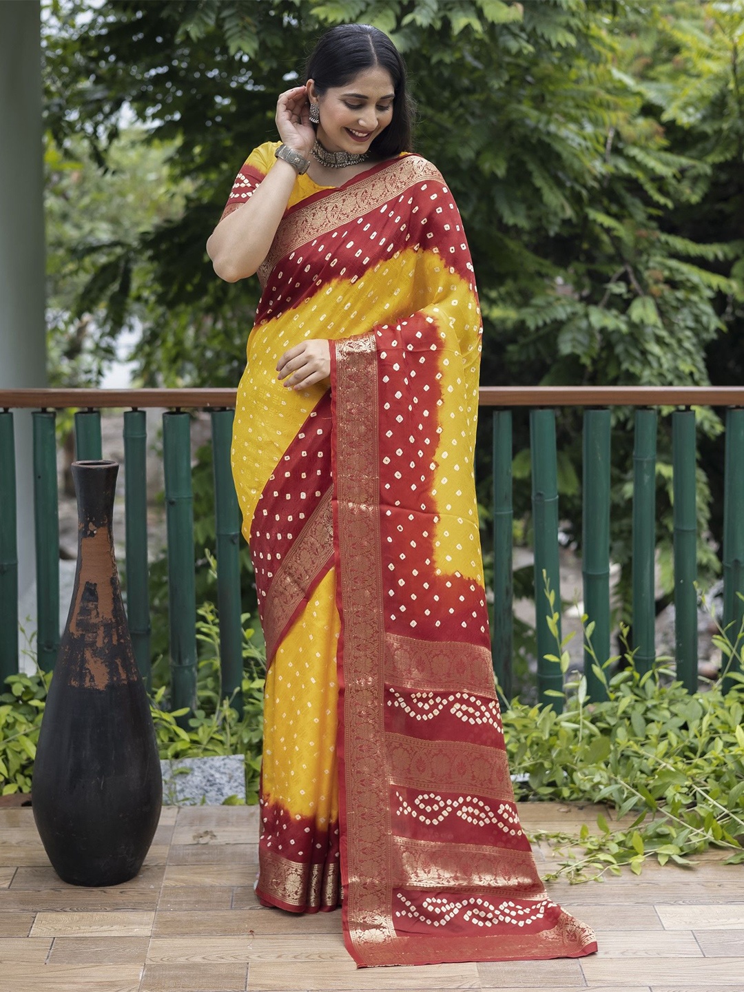 

Anaita Bandhani Printed Zari Woven Design Pure Silk Bandhani Saree, Yellow