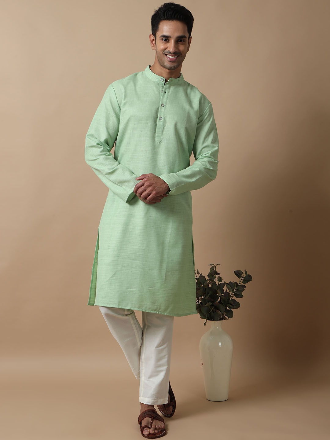 

FILORI Mandarin Collar Regular Kurta With Pyjama, Green