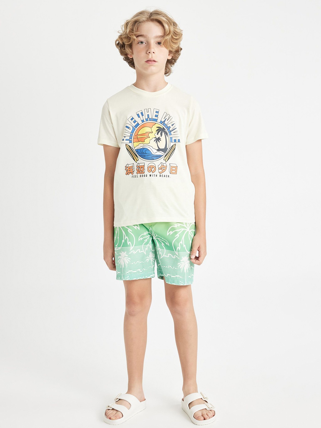 

DeFacto Boys Printed Swim Shorts, Green