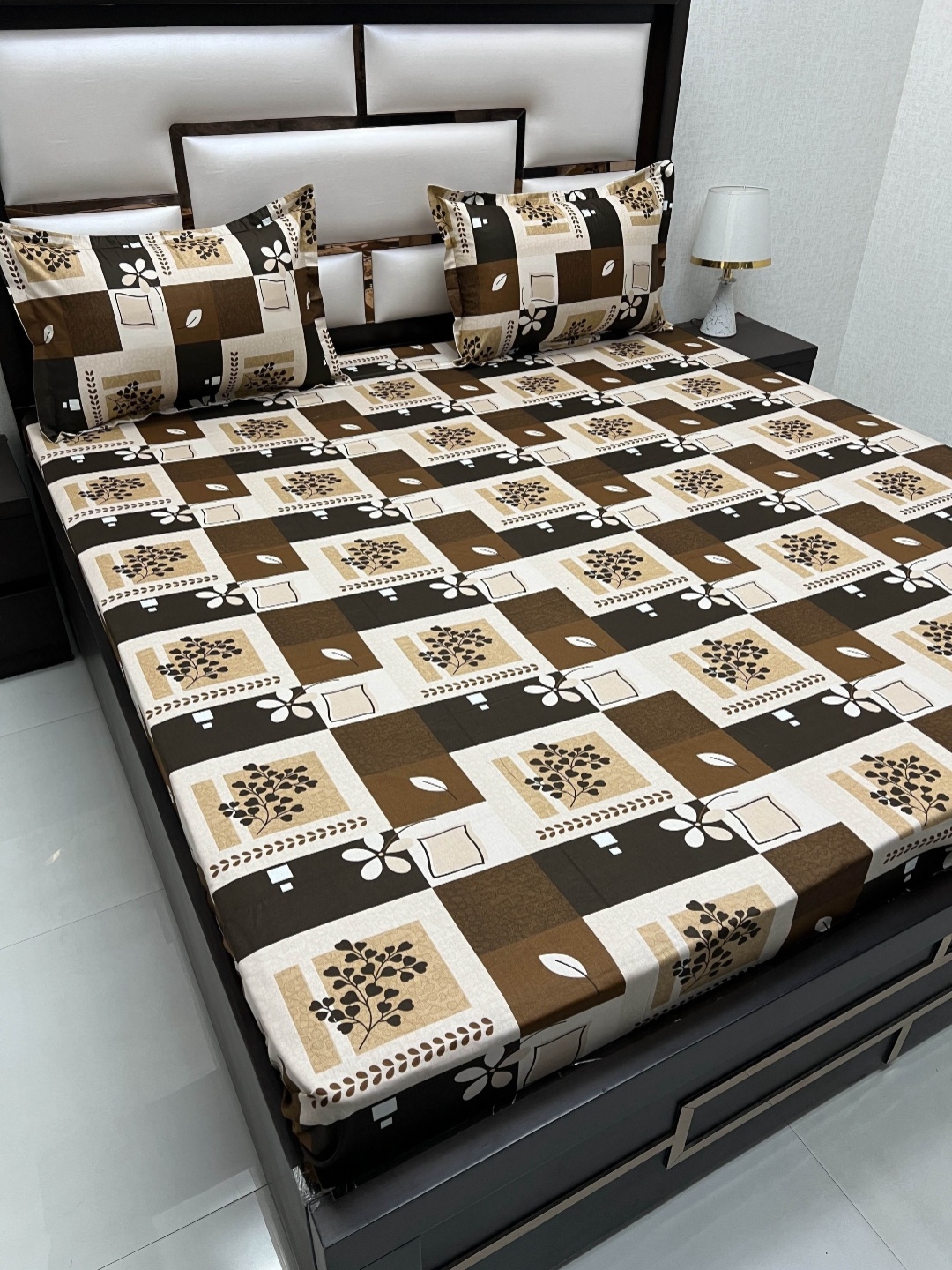 

Pure Decor Passion Fur Brown Printed 230 TC Cotton Queen Bedsheet with 2 Pillow Covers