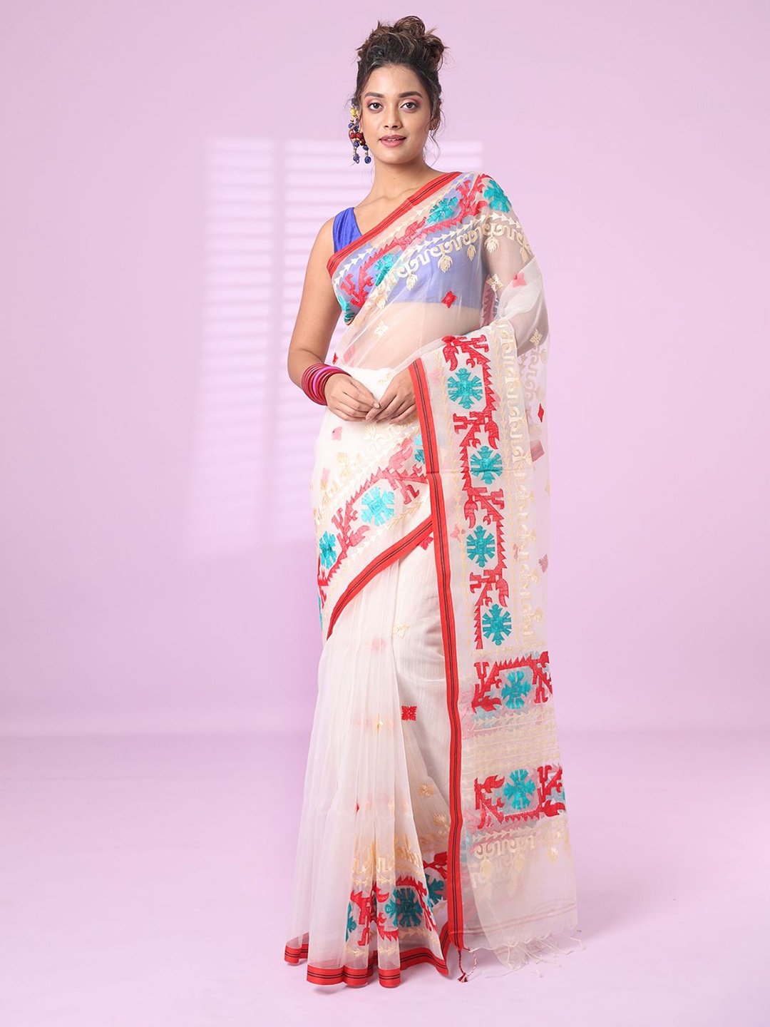 

Charukriti Ethnic Motifs Embroidered Pure Silk Saree, Off white