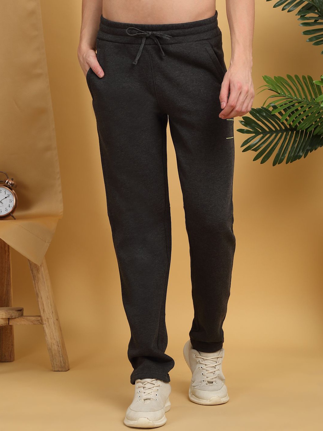 

Sweet Dreams Men Mid-Rise Track Pants, Black