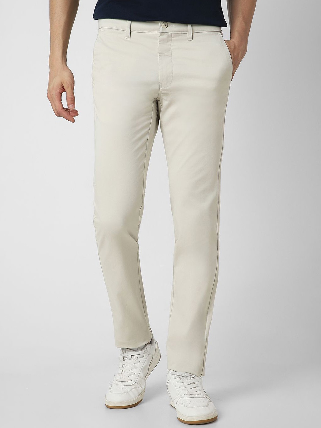 

Van Heusen Sport Men Slim Fit Trousers, Off white