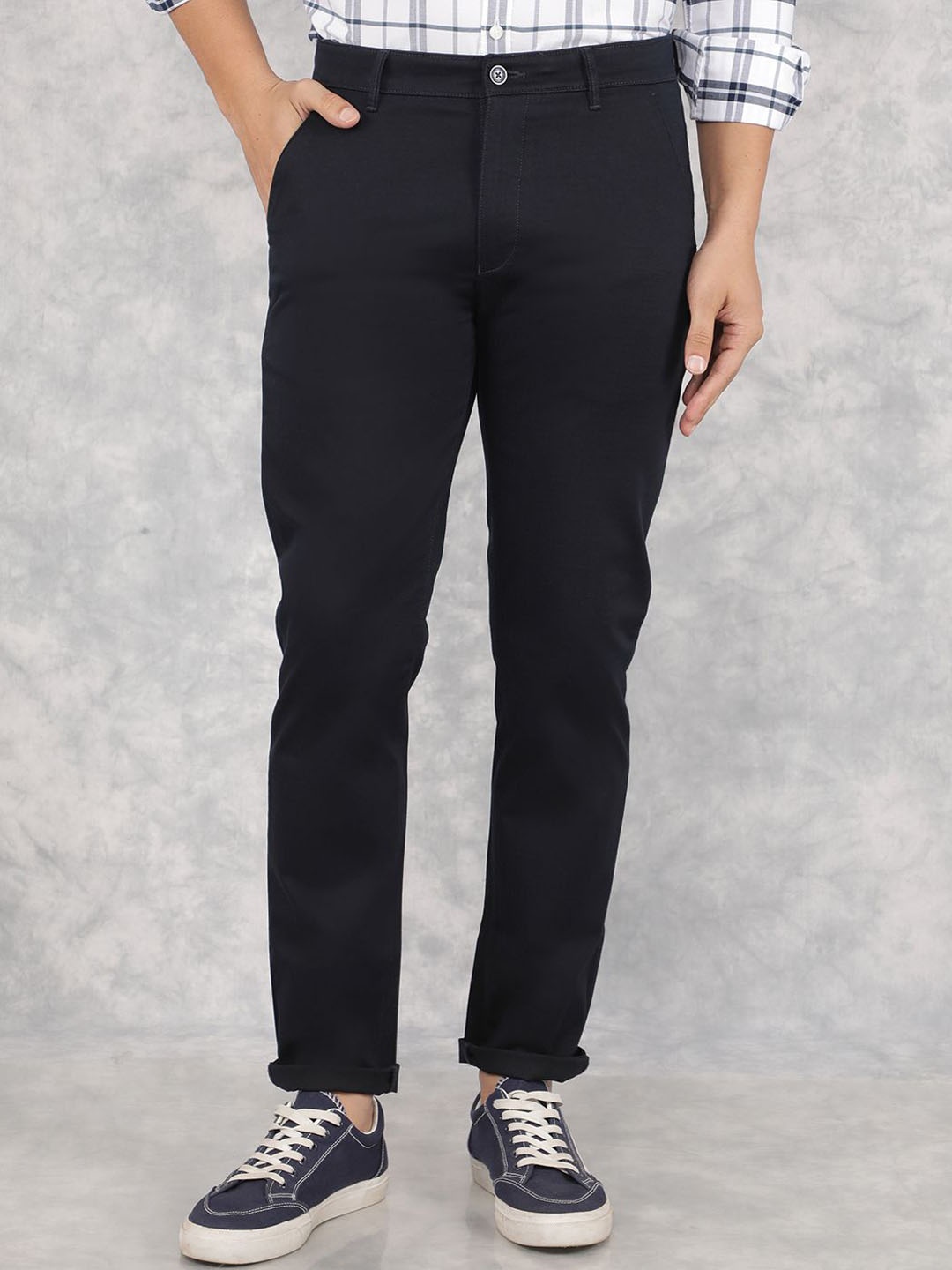 

Crimsoune Club Men Printed Smart Slim Fit Chinos Trousers, Navy blue