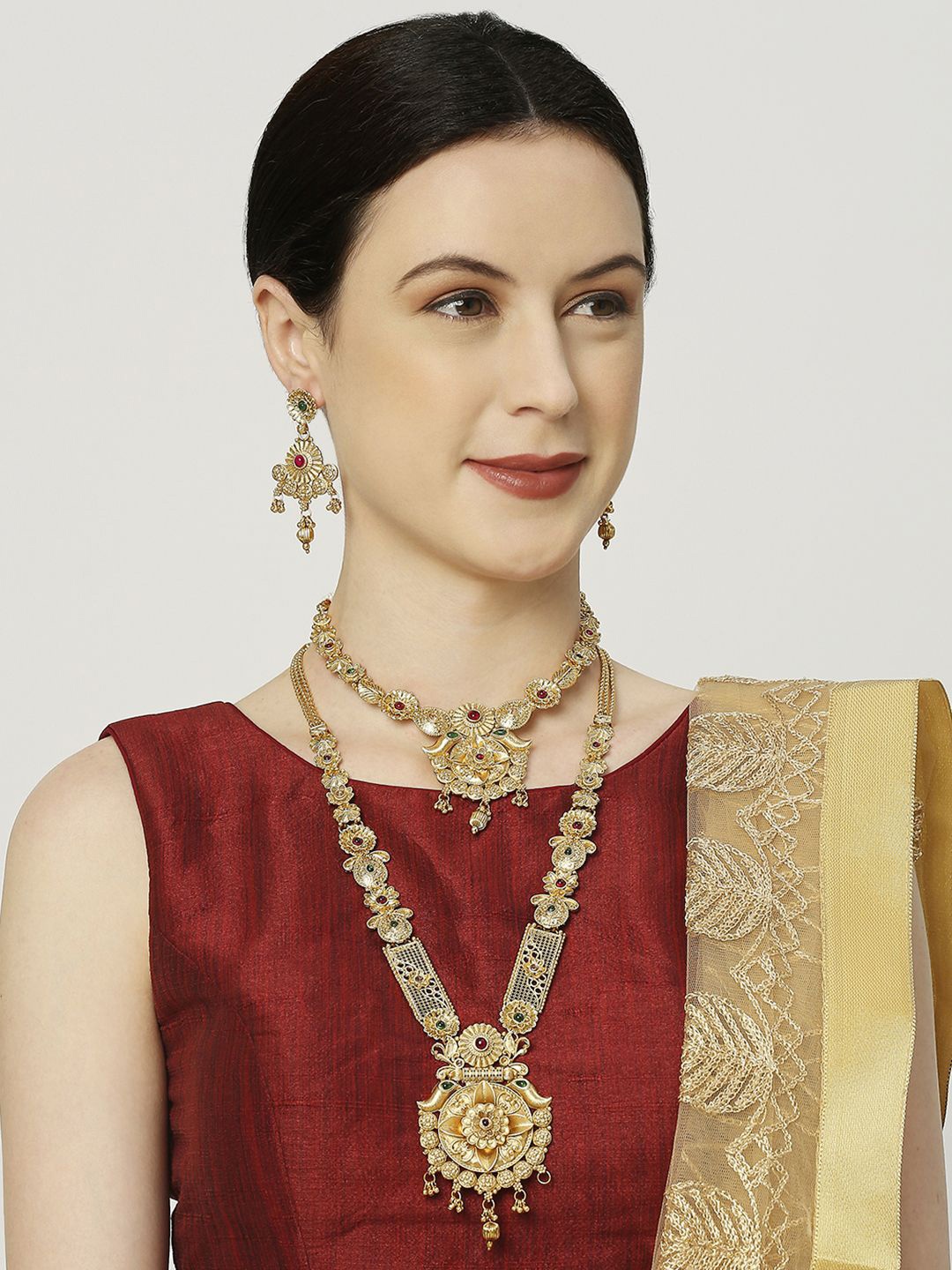 

Anouk Gold Toned Set of 2 Stones Studded Jewellery Set