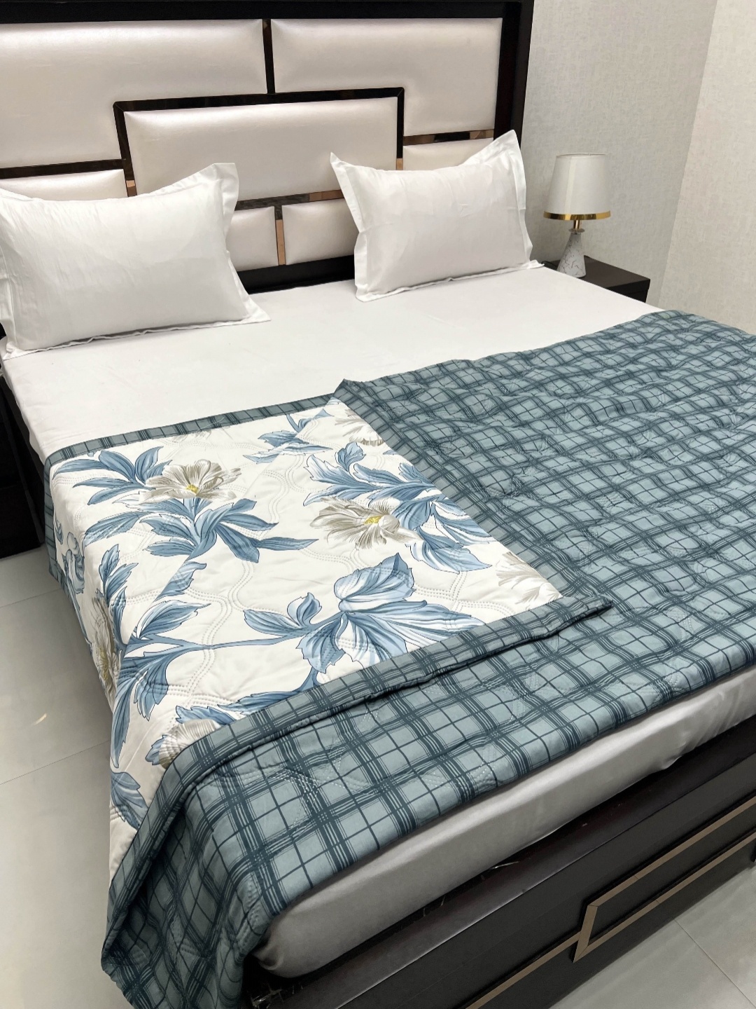 

Pure Decor Doze Blue & White Floral Printed AC Room 200 GSM Double Bed Comforter