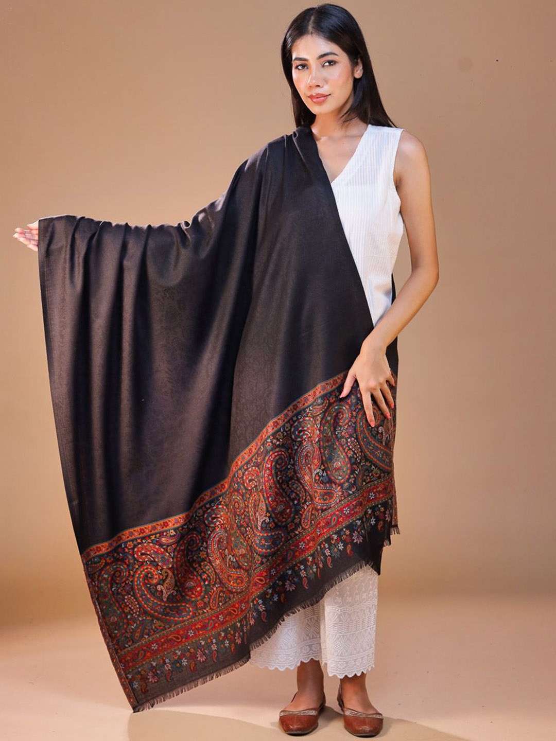 

SWI Stylish Ethnic Motifs Kani Woven Design Shawl, Black