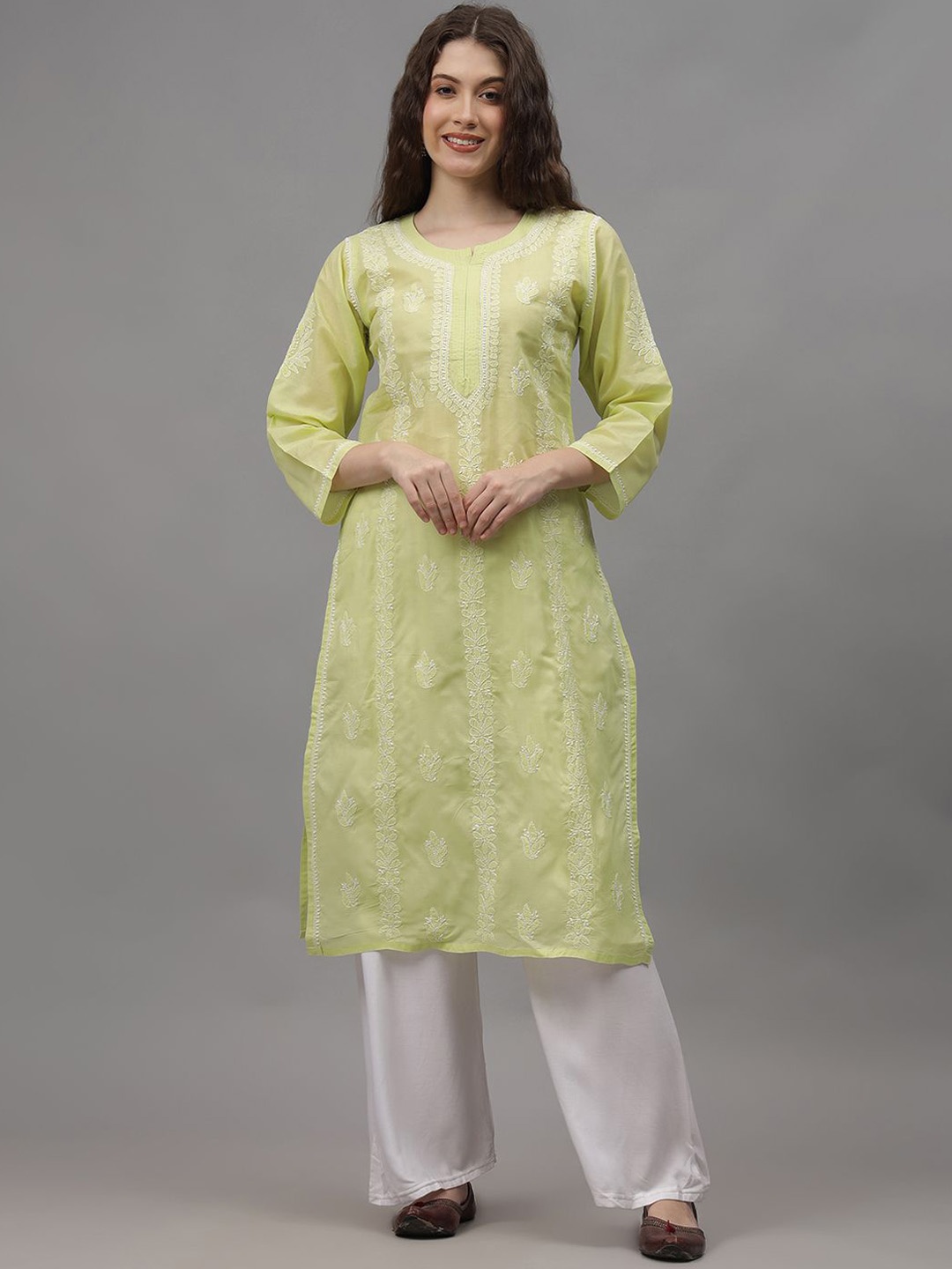 

Seva Chikan Floral Embroidered Chikankari Straight Kurta, Green
