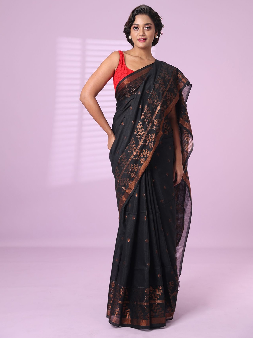 

Charukriti Woven Design Zari Pure Cotton Saree, Black