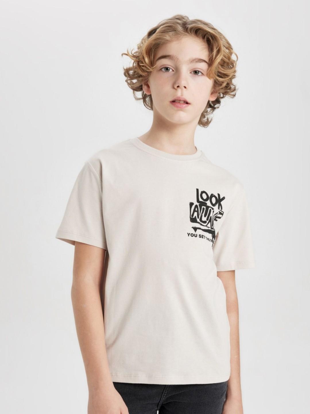 

DeFacto Boys Typography Printed Round Neck Cotton T-shirt, Na