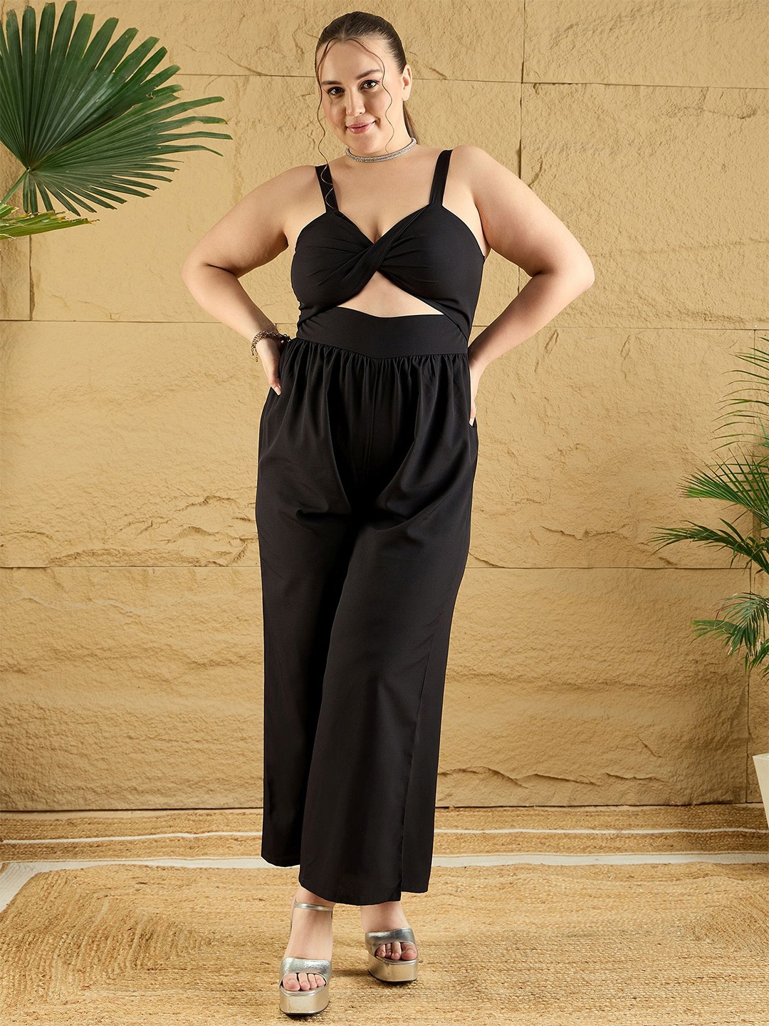 

Berrylush Curve Plus Size Shoulder Strap Basic Jumpsuit, Black