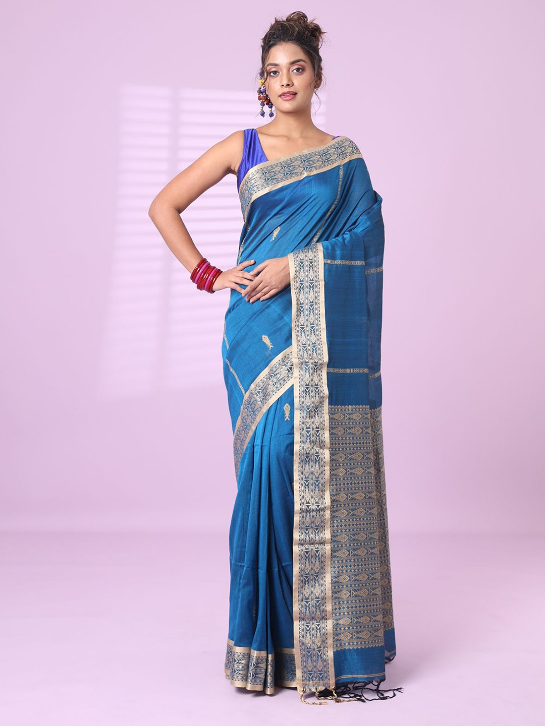 

Charukriti Ethnic Motifs Pure Cotton Saree, Blue