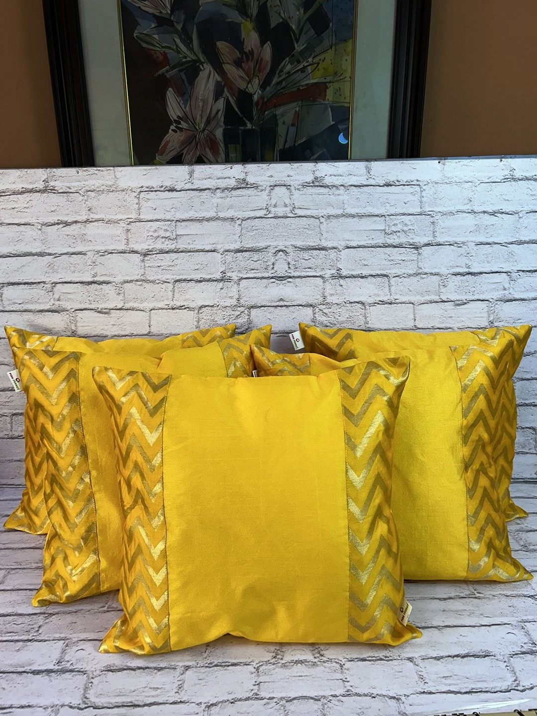 

Pink Parrot Yellow & Gold-Toned Set of 5 Pieces Geometric Printed Square Cushion Covers