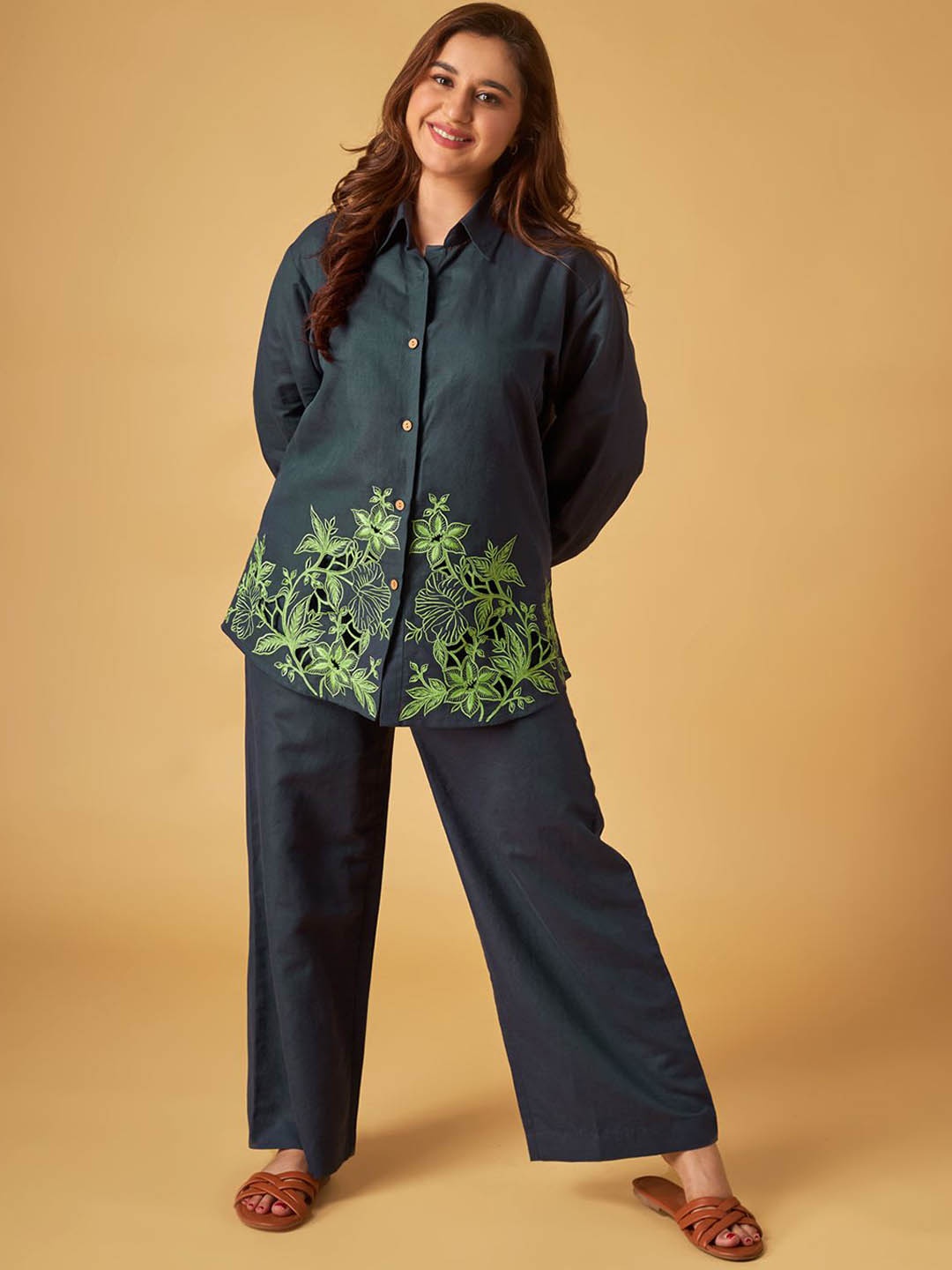 

Maisolos Floral Cutwork Embroidered Cotton Linen Shirt With Trousers, Navy blue