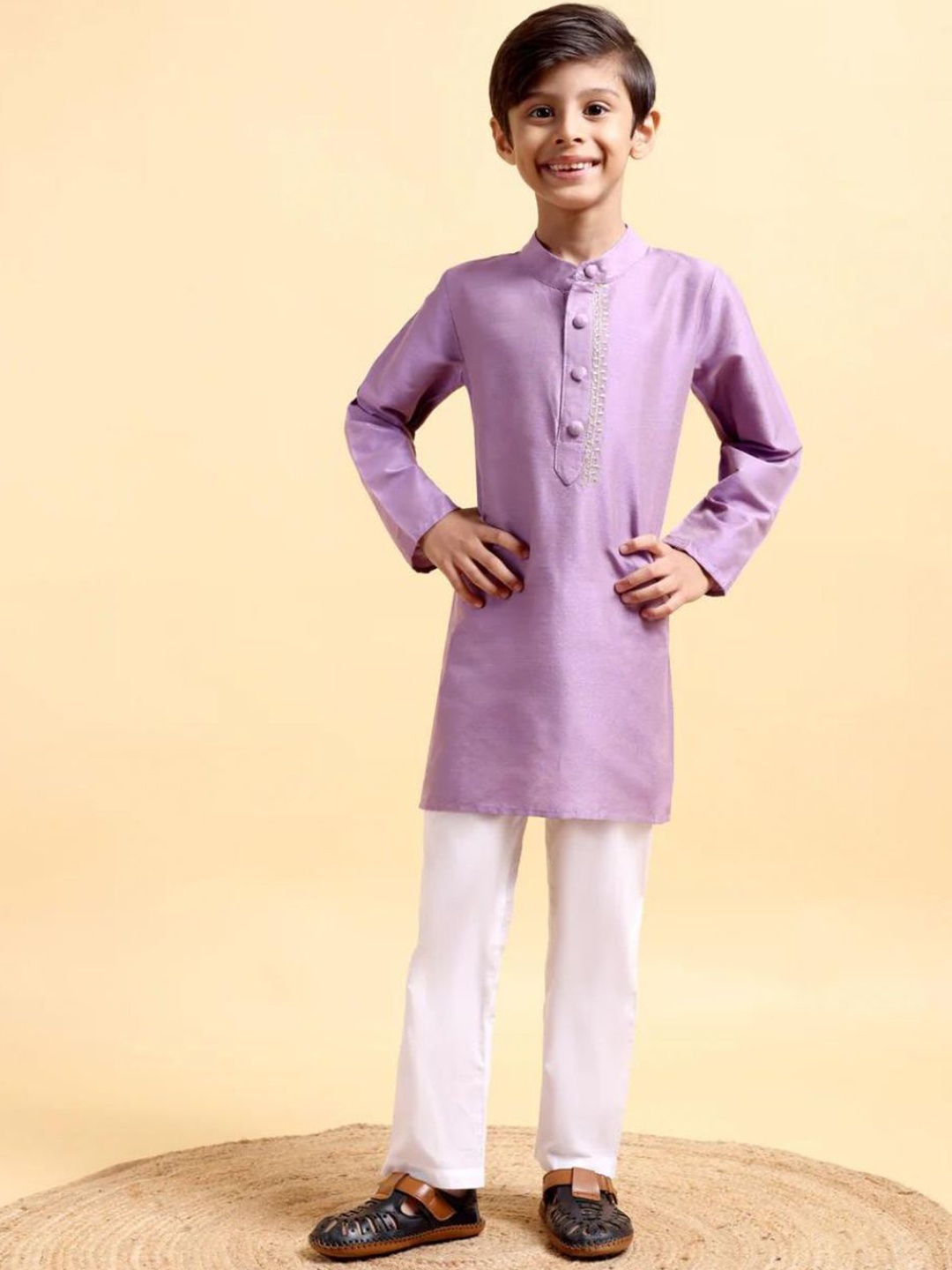 

Mera Rang Boys Mandarin Collar Cotton Silk Straight Kurta with Pyjamas, Purple