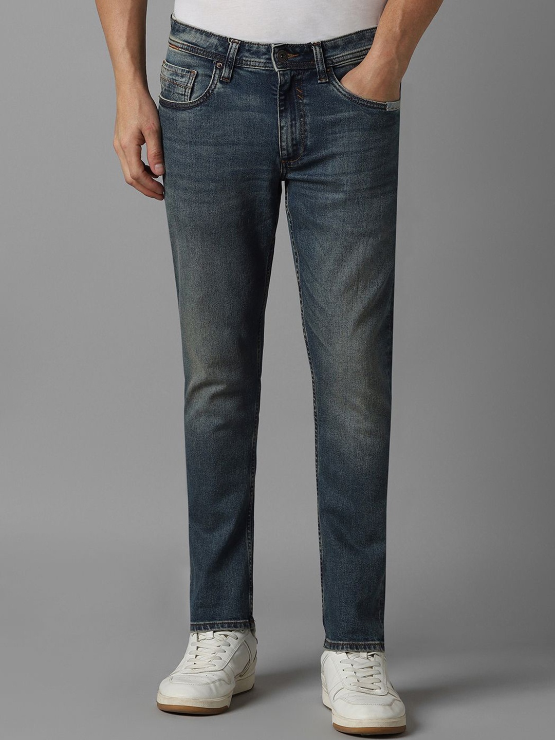 

Louis Philippe Jeans Men Slim Fit Heavy Fade Jeans, Navy blue