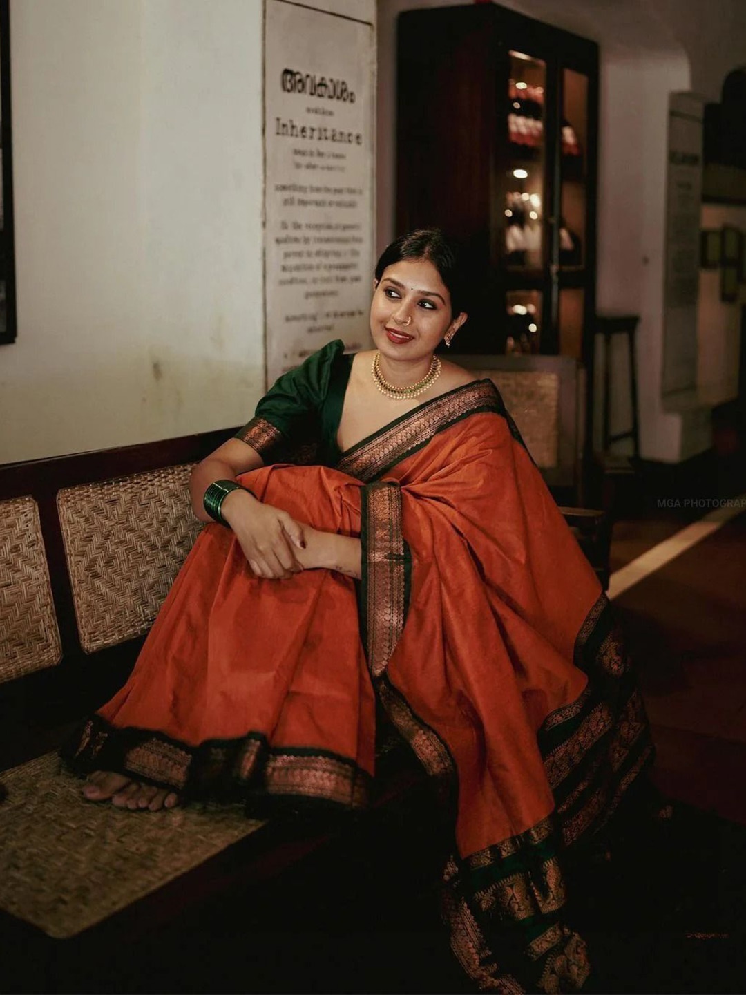 

Kriyansh Zari Banarasi Saree, Orange