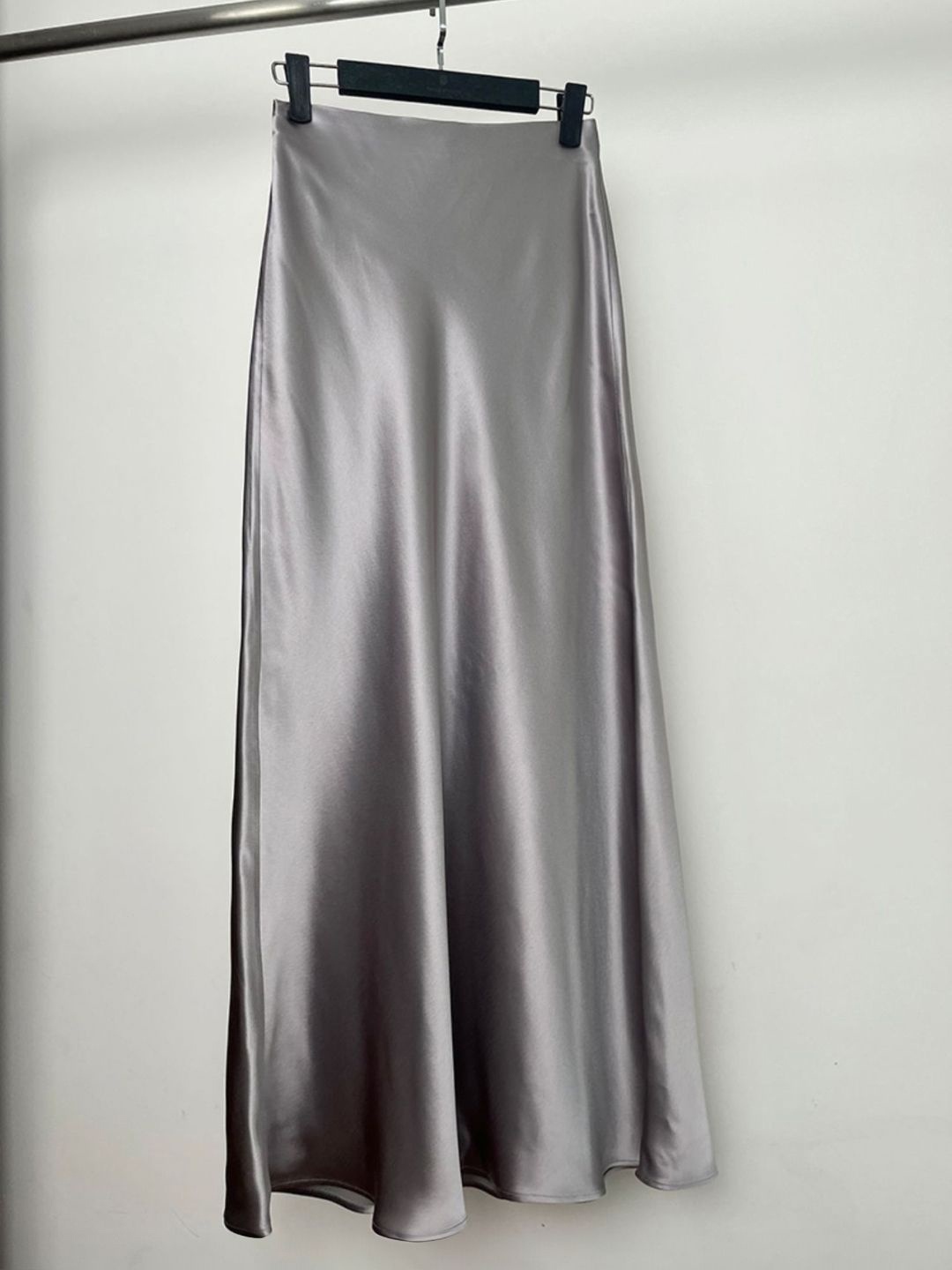 

KPOP Straight Maxi Slip-On Skirt, Silver