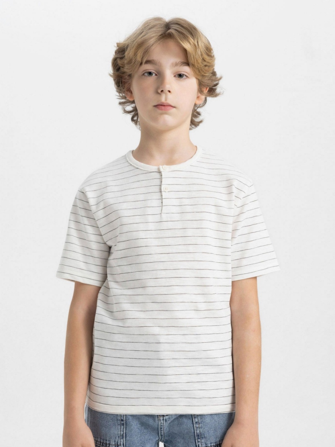 

DeFacto Boys Striped Round Neck Cotton T-shirt, White