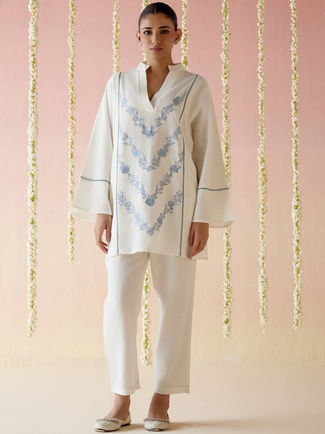 

NERO Embroidered Pure Cotton Tunic With Trouser, White