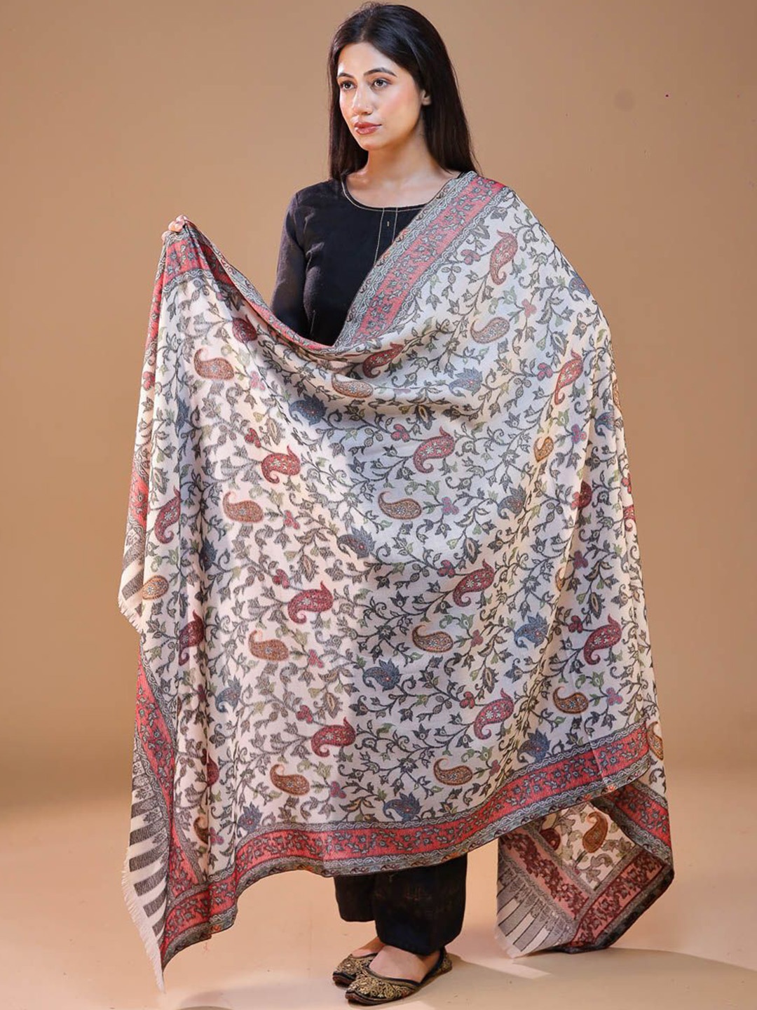 

SWI Stylish Paisley Woven Design Kani Wool Shawl, White