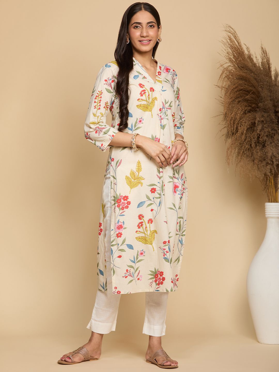 

Chandbaali Floral Printed V-Neck Pure Cotton Straight Kurta, Cream
