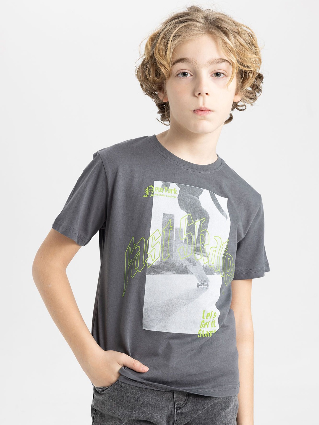 

DeFacto Boys Typography Printed Round Neck Cotton T-shirt, Grey