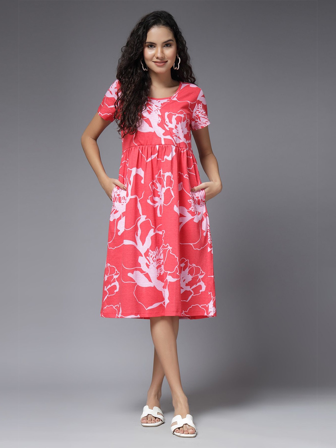 

House Of Zelena Women Maternity Floral Printed A-Line Dress, Red