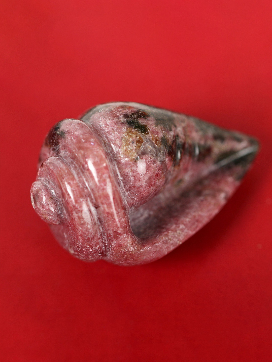 

Exotic India 2" Small Natural Rhodonite Gemstone Conch, Pink