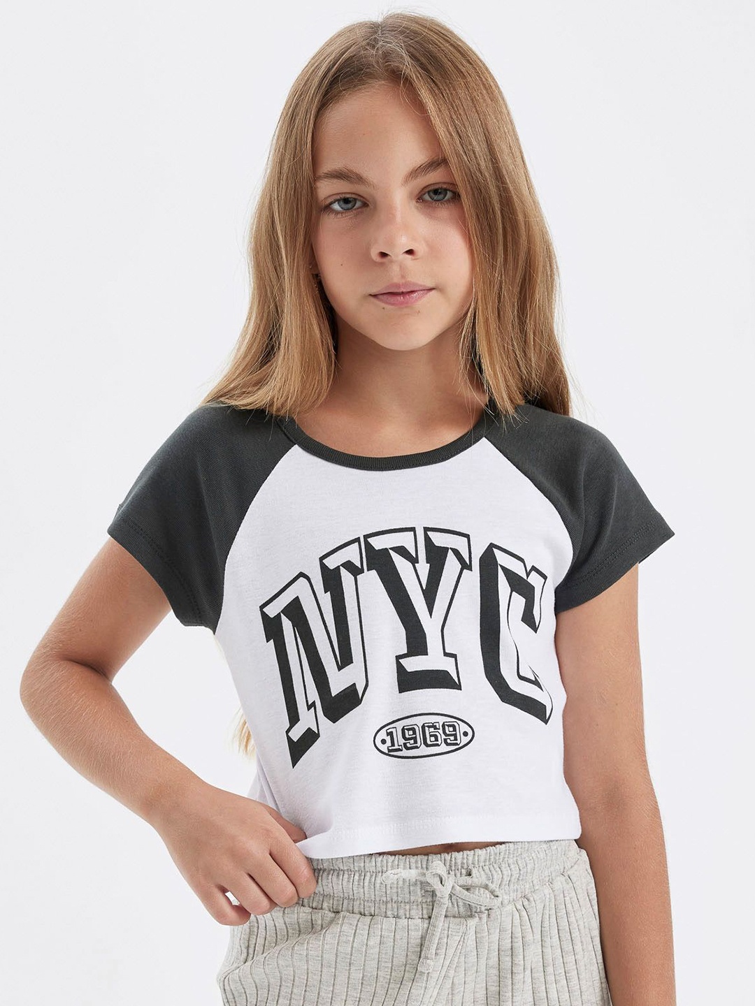 

DeFacto Girls Typography Printed Round Neck Cotton T-shirt, White
