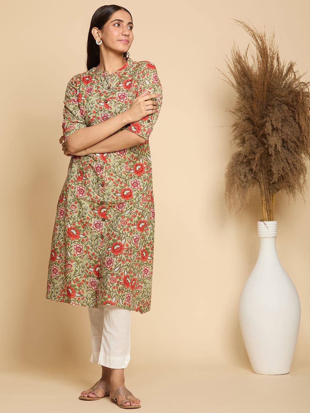 

Chandbaali Floral Printed Mandarin Collar A-Line Kurta, Green