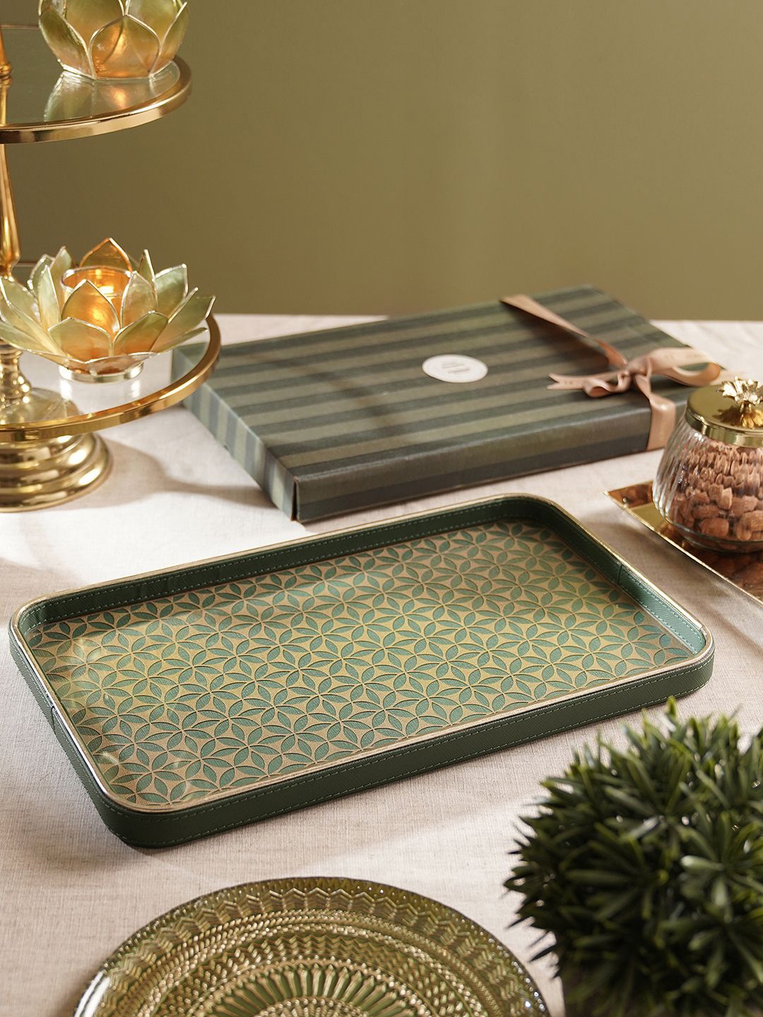 

Pure Home and Living Green Printed Glass Serving Tray