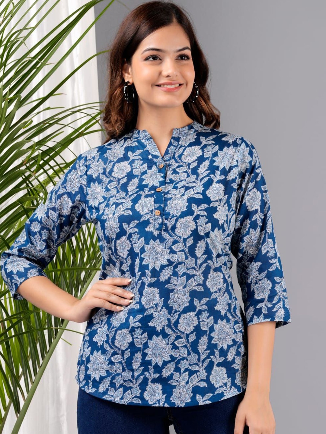 

Rosecloud Floral Printed Kurti, Blue