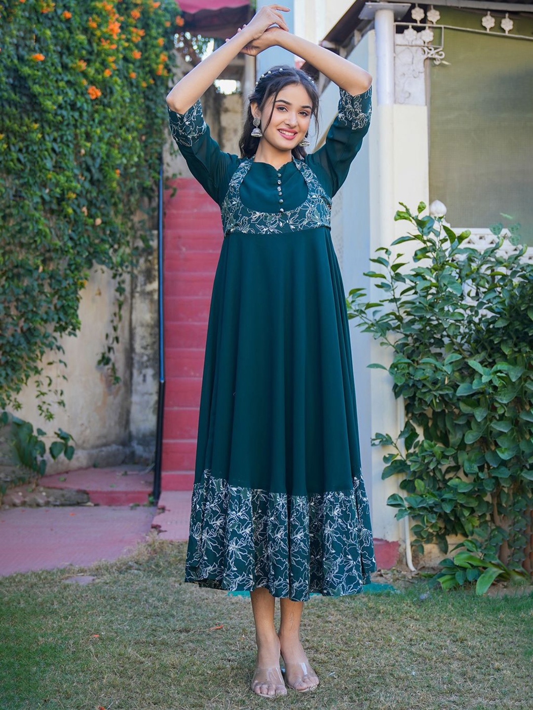 

YASH GALLERY Women Fit & Flare Midi Dress, Green